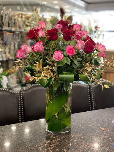 Florist «Eltingville Florist», reviews and photos, 3938 Richmond Ave, Staten Island, NY 10312, USA