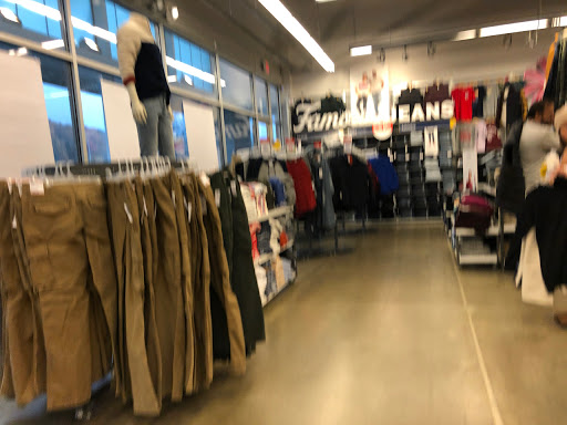 Clothing Store «Old Navy», reviews and photos, 45215 Worth Ave, California, MD 20619, USA