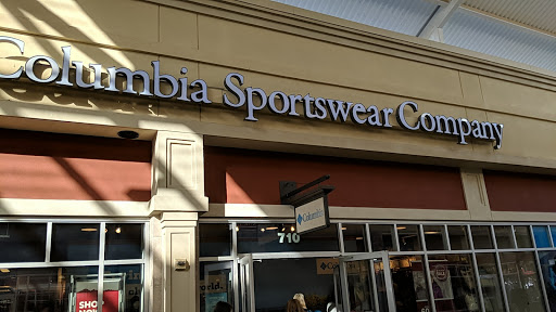 Sportswear Store «Columbia Sportswear Outlet Store at Tanger Outlets», reviews and photos, 4000 Arrowhead Blvd #710, Mebane, NC 27302, USA