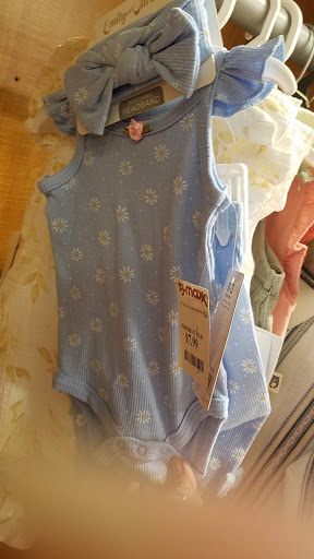 Shopping Mall «Brookside Plaza», reviews and photos, 10-38 Hazard Ave, Enfield, CT 06082, USA