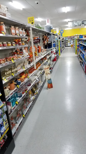 Discount Store «Dollar General», reviews and photos, 146 Waynesville Plaza, Waynesville, NC 28786, USA