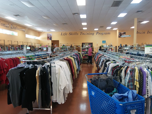 Thrift Store «Goodwill Port St. Lucie/Gatlin Store & Donation Center», reviews and photos