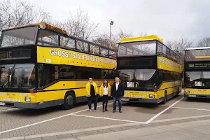 Stadtrundfahrt Fürth- Die gelben Doppeldecker image