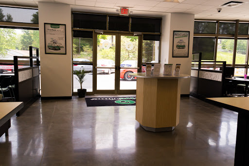 Used Car Dealer «DriveTime Used Cars», reviews and photos, 6110 N Oak Trafficway, Gladstone, MO 64118, USA