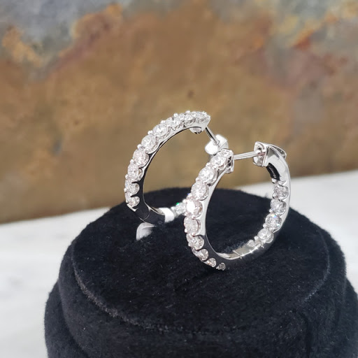 Jewelry Store «Georgetown Jewelers Inc», reviews and photos, 351 Georgetown Square, Wood Dale, IL 60191, USA