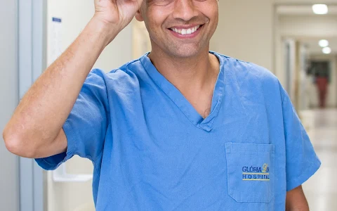 Dr. Alexandre Charão - Plastic Surgery Guide RJ image