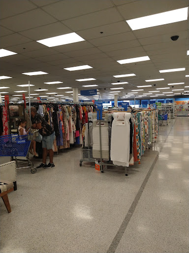 Clothing Store «Ross Dress for Less», reviews and photos, 4032 Grand Ave, Chino, CA 91710, USA