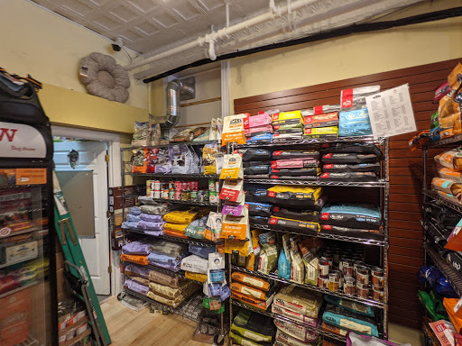 Pet Supply Store «The Dog Store», reviews and photos, 2301 Mt Vernon Ave, Alexandria, VA 22301, USA