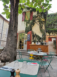 Atmosphère du Restaurant L'Épicerie du Cloître à Arles - n°2