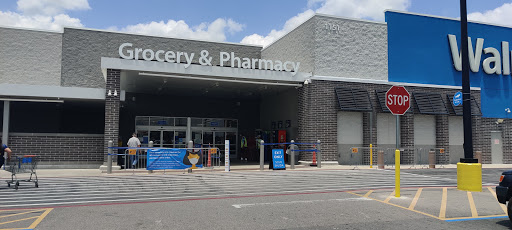 Department Store «Walmart», reviews and photos, 1151 Old US Hwy 90 E, Castroville, TX 78009, USA