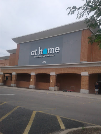 Home Goods Store «At Home», reviews and photos, 1325 N Meacham Rd, Schaumburg, IL 60173, USA
