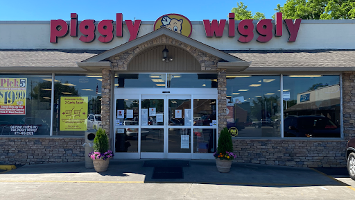 Piggly Wiggly, 407 S Bethel St, Russellville, KY 42276, USA, 