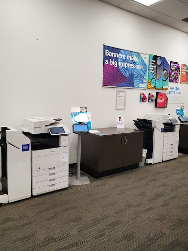 Print Shop «FedEx Office Print & Ship Center», reviews and photos, 257 W Calaveras Blvd, Milpitas, CA 95035, USA