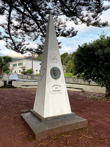 Avaliações doIgreja do Convento de São Pedro de Alcântara em Praia da Vitória - Igreja