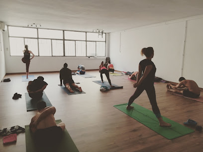 ashtanga yoga gràcia barcelona - Carrer de Santa Eulàlia, 21, 2° piso, 08012 Barcelona, Spain