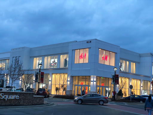 Shopping Mall «The Shops at Perry Crossing», reviews and photos, 2499 Perry Crossing Way, Plainfield, IN 46168, USA