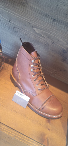 Shoe Store «Red Wing», reviews and photos, 15886 South La Grange Road Suite D11A, Orland Park, IL 60462, USA