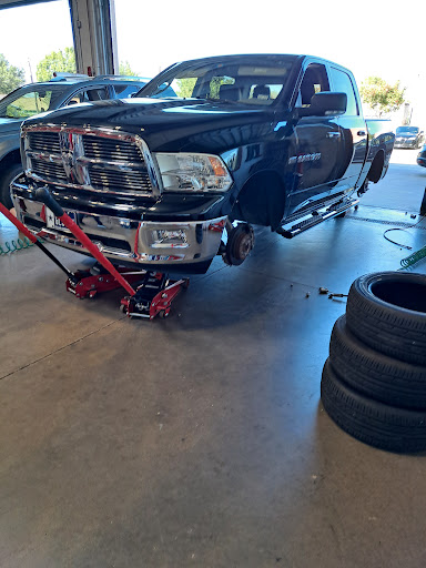 Tire Shop «Discount Tire Store - Watauga, TX», reviews and photos, 6325 Rufe Snow Dr, Watauga, TX 76148, USA