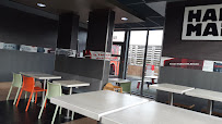 Atmosphère du Restaurant KFC Saint-Thibault à Saint-Thibault-des-Vignes - n°16