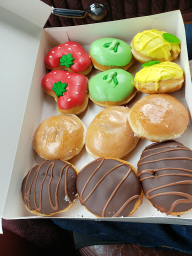 Bakery «Krispy Kreme Doughnuts», reviews and photos, 32450 Dyer St, Union City, CA 94587, USA