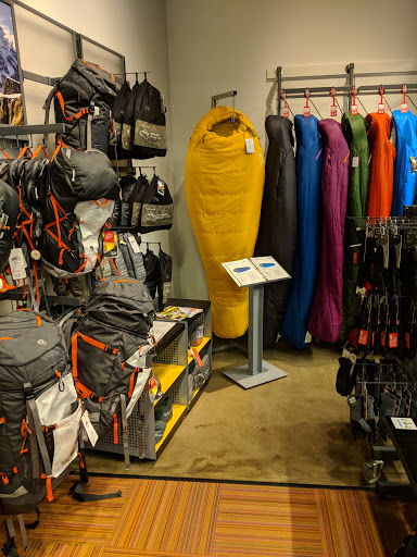 Outdoor Sports Store «Mountain Hardwear Store», reviews and photos, 250 Pine St, Seattle, WA 98101, USA