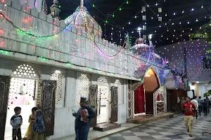 Sunni Dargah Masjid,Parel image