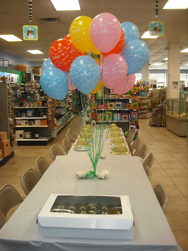 Pet Store «Petland - Ft. Myers», reviews and photos, 7091-13 College Pkwy, Fort Myers, FL 33907, USA