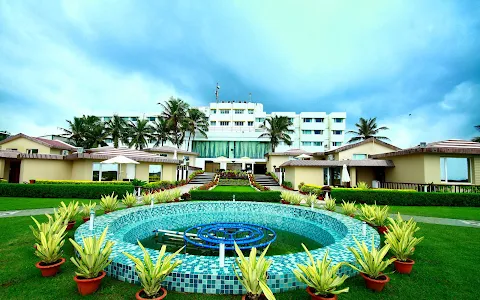 Hotel Holiday Resort image