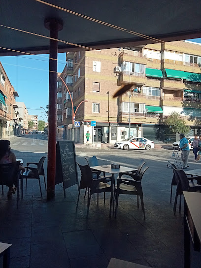 Cafetería El Raíl - Calle Real, 28981 Parla, Madrid, Spain