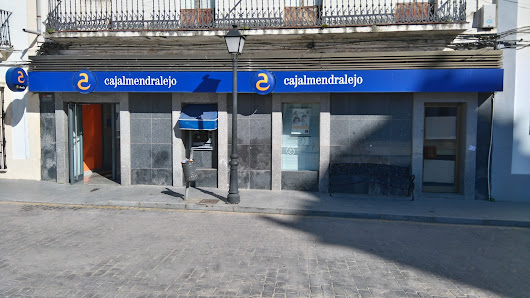 Oficina Cajalmendralejo Madrigalejo Pl. España, 11, 10110 Madrigalejo, Cáceres, España