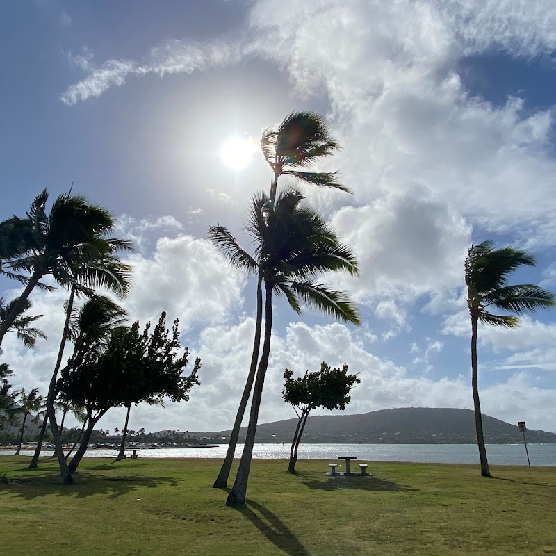 Kuliʻouʻou Beach Park