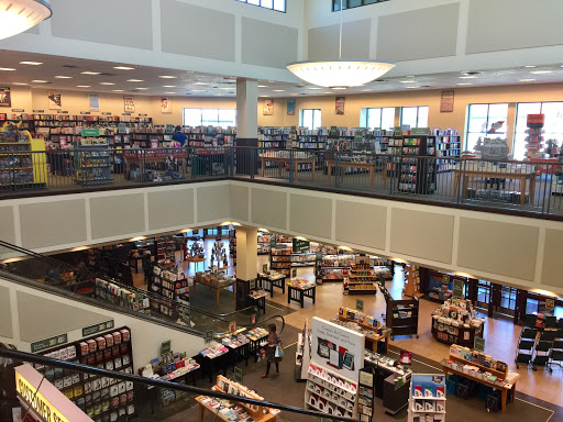 Book Store «Barnes & Noble», reviews and photos, 15900 La Cantera Pkwy, San Antonio, TX 78256, USA