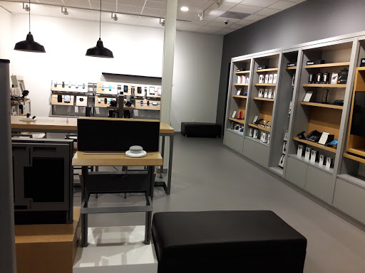 Cell Phone Store «Verizon», reviews and photos, 2500 E Imperial Hwy Ste 178, Brea, CA 92821, USA