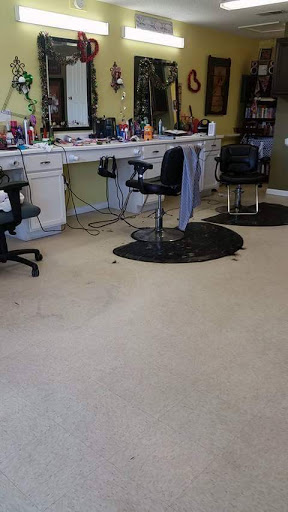 Barber Shop «Cut Mania Barber Shop and More», reviews and photos, 18308 Commission Rd, Long Beach, MS 39560, USA