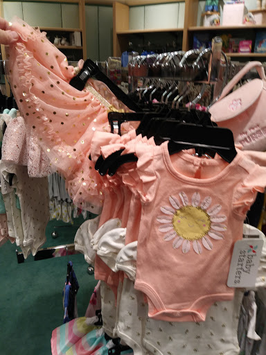 Department Store «Von Maur», reviews and photos, 7700 E Kellogg Dr N, Wichita, KS 67207, USA