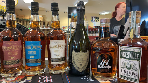Liquor Store «Peavine Wine & Spirits», reviews and photos, 745 Peavine Rd, Crossville, TN 38571, USA