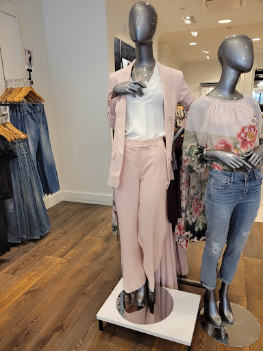 Shopping Mall «The Mall at Rockingham Park», reviews and photos, 99 Rockingham Park Blvd, Salem, NH 03079, USA