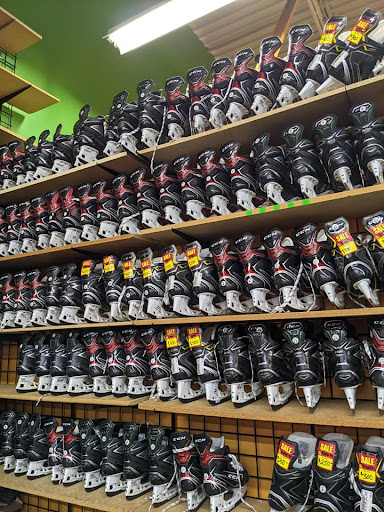 Sporting Goods Store «Play It Again Sports», reviews and photos, 5600 95th St, Oak Lawn, IL 60453, USA