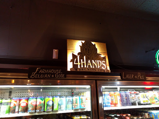 Bar «Crown Liquors», reviews and photos, 2821 N Milwaukee Ave, Chicago, IL 60618, USA