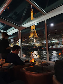 Atmosphère du Restaurant français Paris en Scène Diner Croisière - n°7