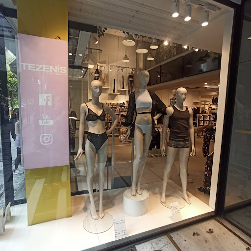 Stores to buy women's leggings Athens