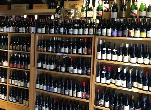 Wine Store «The Broadway Wine Merchants», reviews and photos, 17 Oakway Center, Eugene, OR 97401, USA