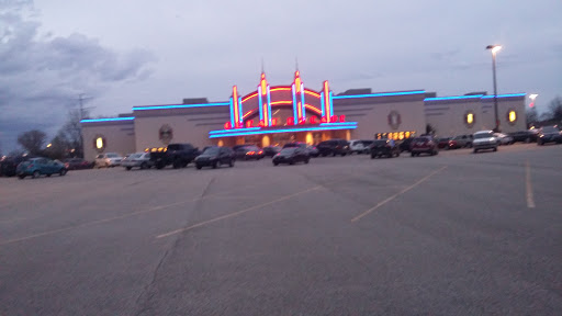 Movie Theater Regal Cinemas River Falls 12 Reviews And Photos 951 E Lewis And