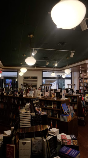 Book Store «Full Circle Bookstore», reviews and photos, 1900 Northwest Expy, Oklahoma City, OK 73118, USA