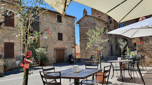 Romano's RistoPub Bar Birreria pizzeria piazza dellorologio, 01023 Bolsena VT ( dentro le mura del castello di, Bolsena VT, Italia