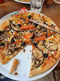 Plats et boissons du Pizzeria Pizza Hotimes Champs Sur Marne - n°11