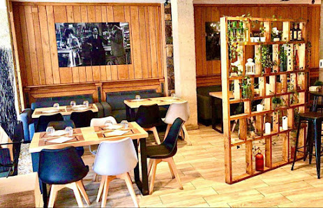Bar Restaurante El Cantón C. Obispo, 1, 39570 Potes, Cantabria, España
