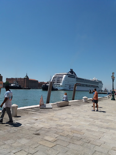 Ca' Foscari - Zattere Cultural Flow Zone - Venezia