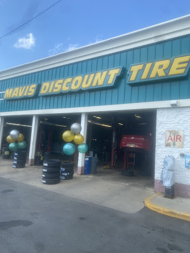 Tire Shop «Mavis Discount Tire», reviews and photos, 130-138 Dolson Ave, Middletown, NY 10940, USA