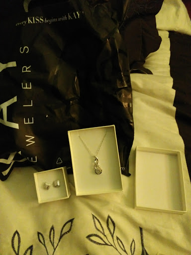 Jewelry Store «Kay Jewelers», reviews and photos, 3662 Marketplace Blvd #740, East Point, GA 30344, USA